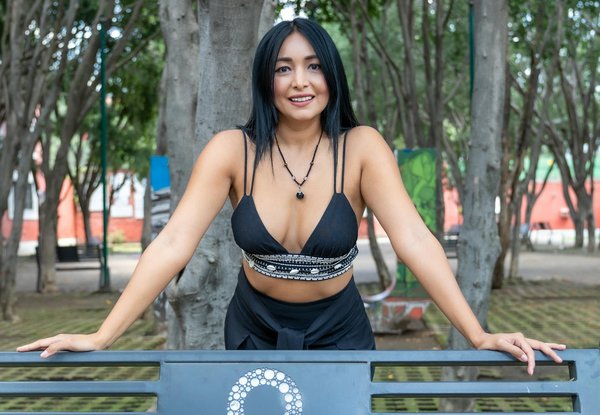 What initiatives are promoting diversity in the UK automotive industry?